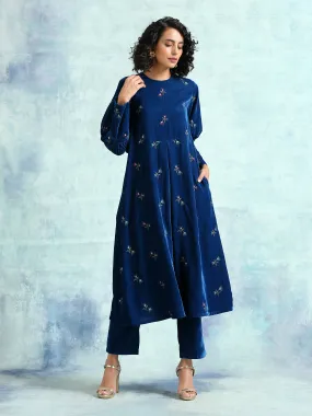 Blue Embroidered Velvet Puff Sleeve Kurta